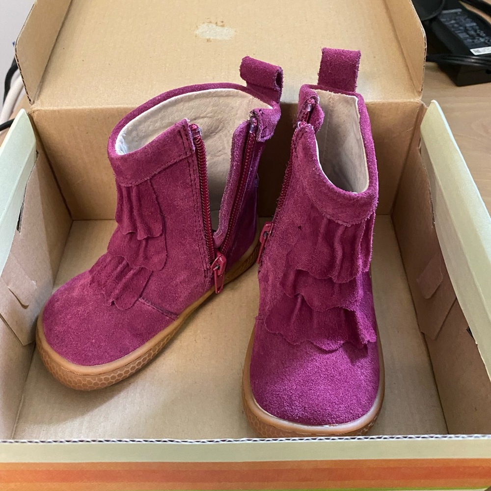 Livie & Luca Boots size 4 toddler EUC